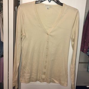 Women’s Lrg cream colored cardigan Banana Republic